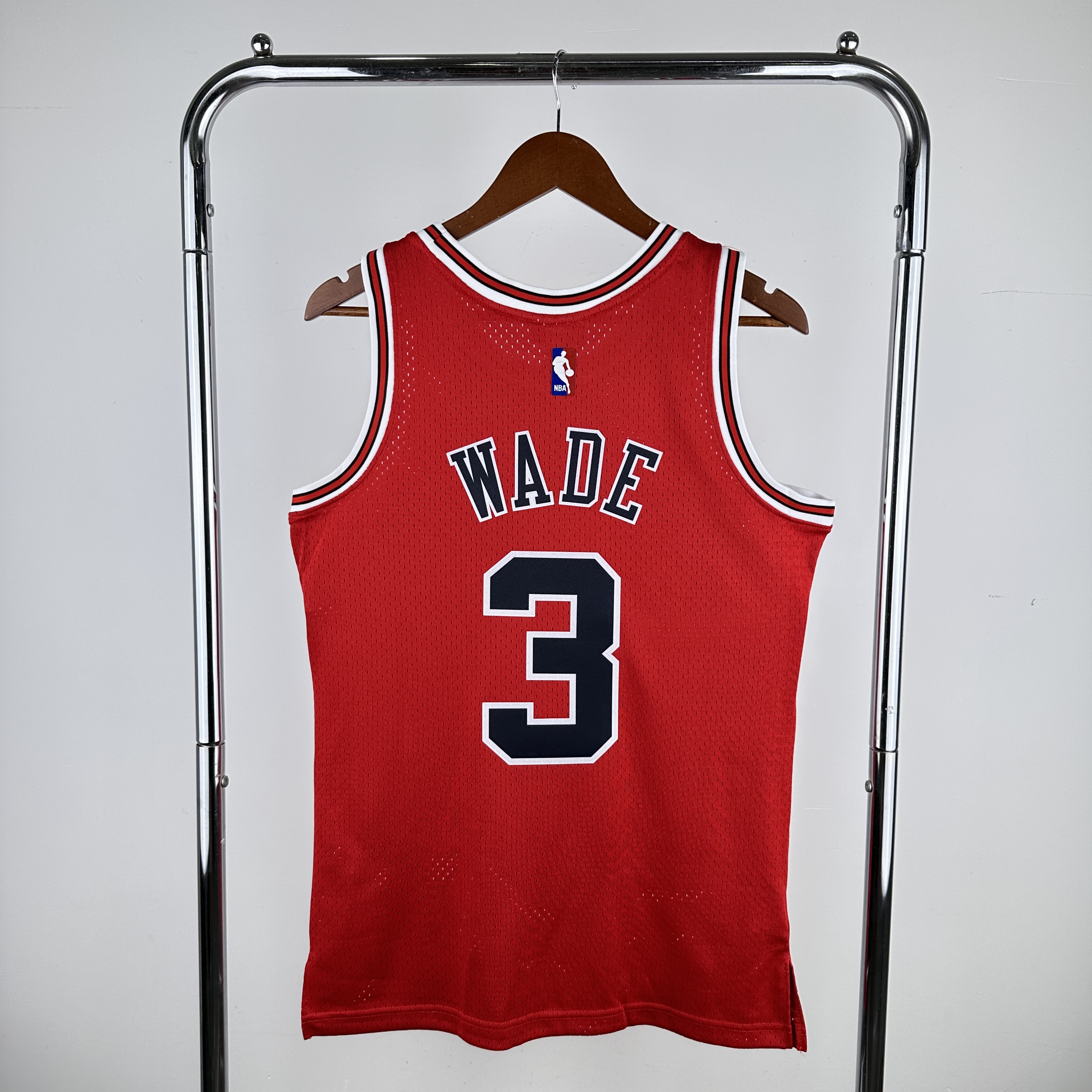 Men Chicago Bulls #3 Wade Red Throwback 2024 NBA Jersey->chicago bulls->NBA Jersey